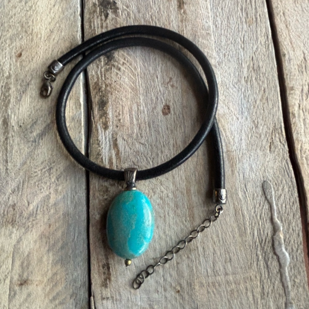 Vintage Shube Sterling Silver and Turquoise Leather Necklace